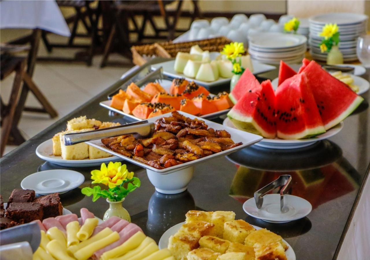 Girassol Praia Hotel Гуайбим Екстериор снимка
