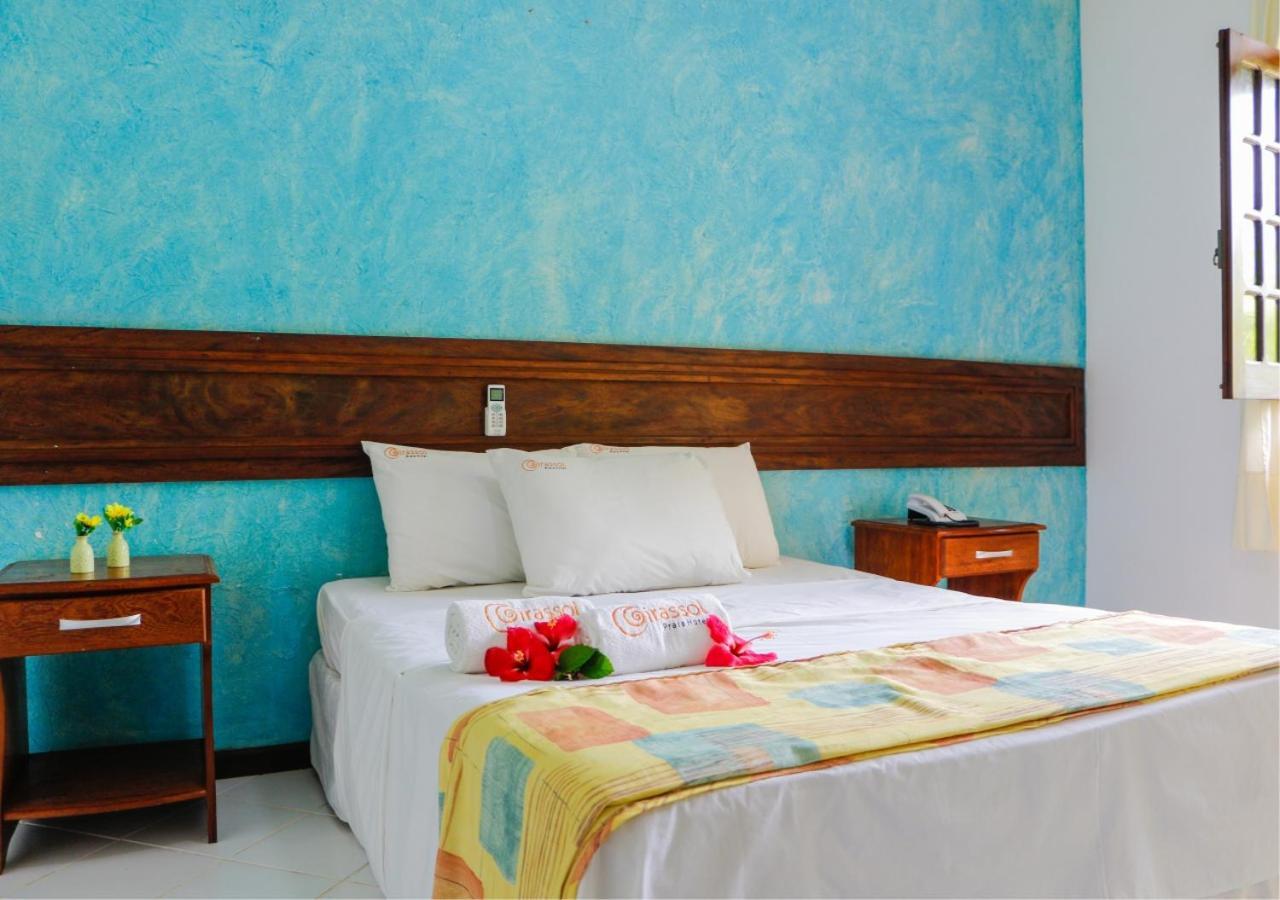 Girassol Praia Hotel Гуайбим Екстериор снимка