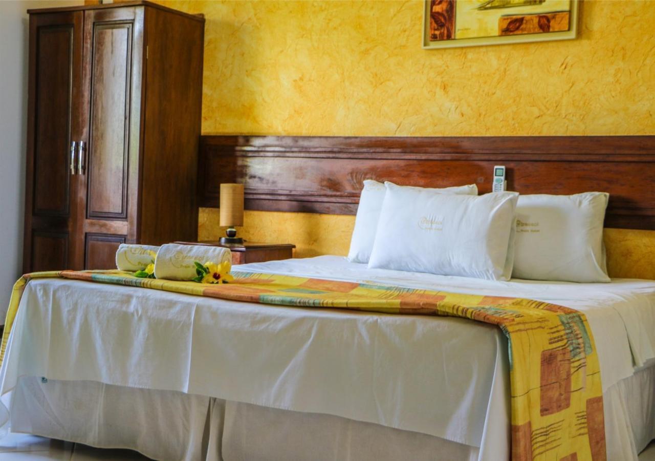 Girassol Praia Hotel Гуайбим Екстериор снимка